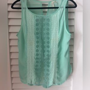 Sleeveless blouse
